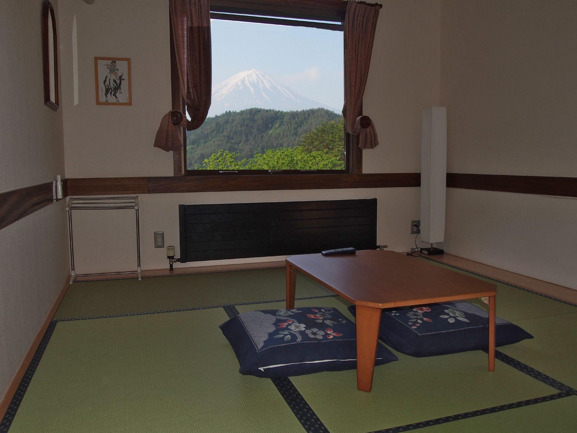 Guesthouse Sakuya Fujikawaguchiko Exterior photo