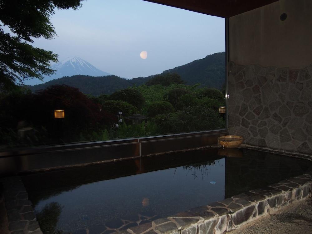 Guesthouse Sakuya Fujikawaguchiko Exterior photo
